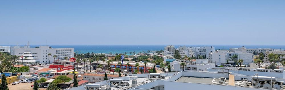 Tasia Maris Oasis Ayia Napa Exterior foto